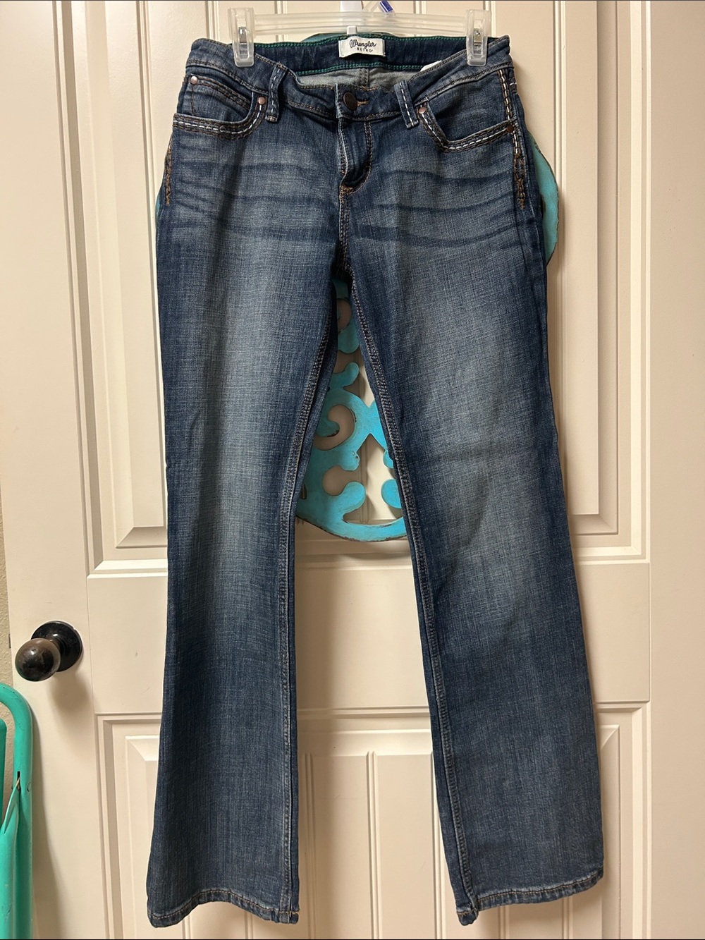 Bootcut Jeans in Medium Blue Wash by Daytrip